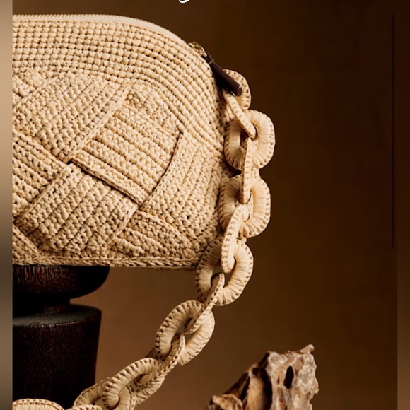 Sezane Handbags - NWOT Sezane Isabelle Raffia Shoulder Bag
PERFECT BRAND-NEW CONDITION